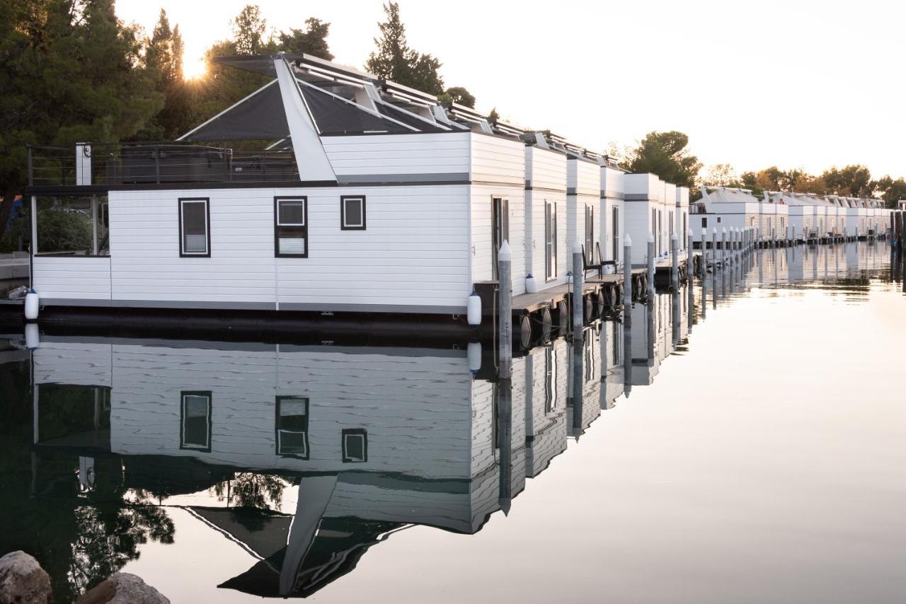 The Sea Lodges Portoroz - Bootshaus Floating Sea House Ngoại thất bức ảnh