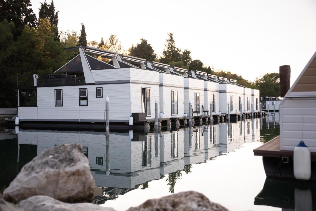 The Sea Lodges Portoroz - Bootshaus Floating Sea House Ngoại thất bức ảnh